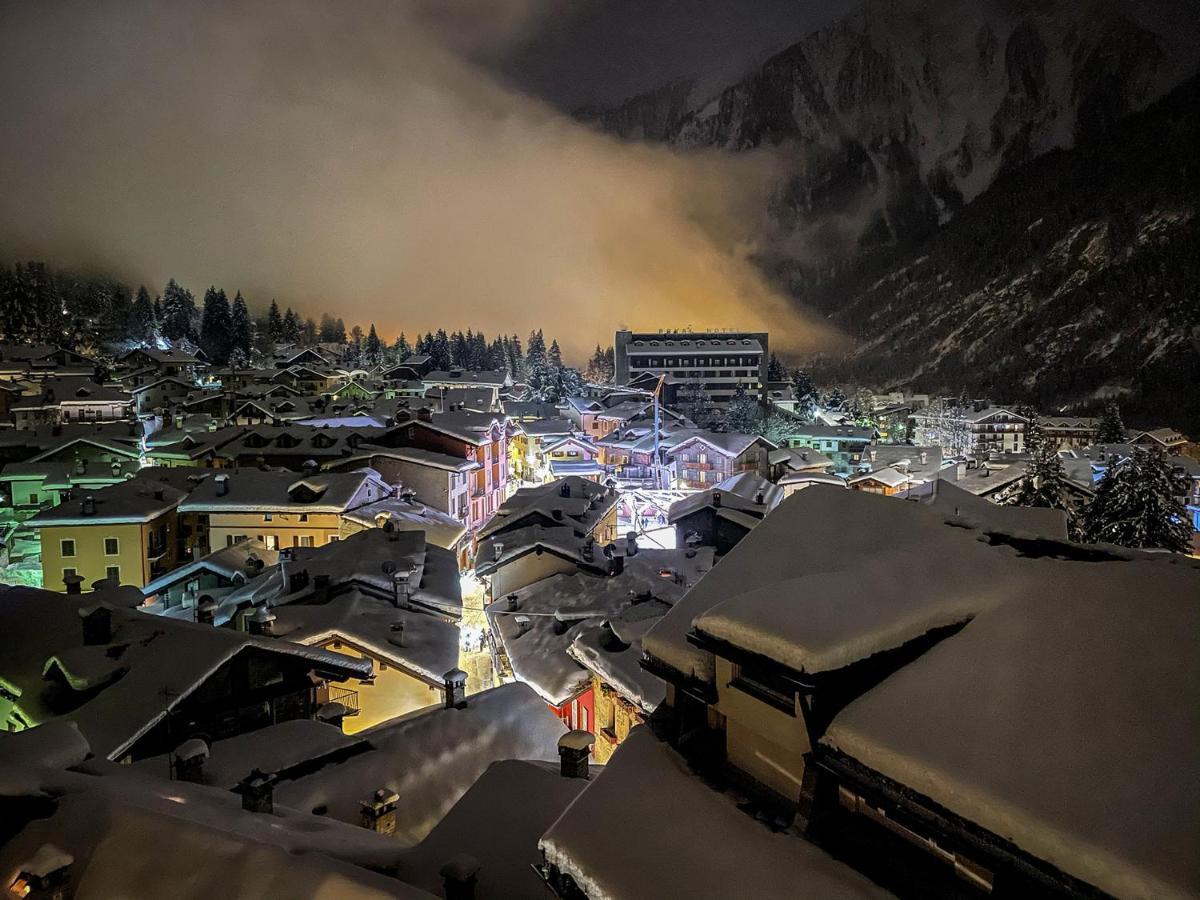 Ferienwohnung L'Atelier Du Temps - Hemmet Courmayeur Exterior foto