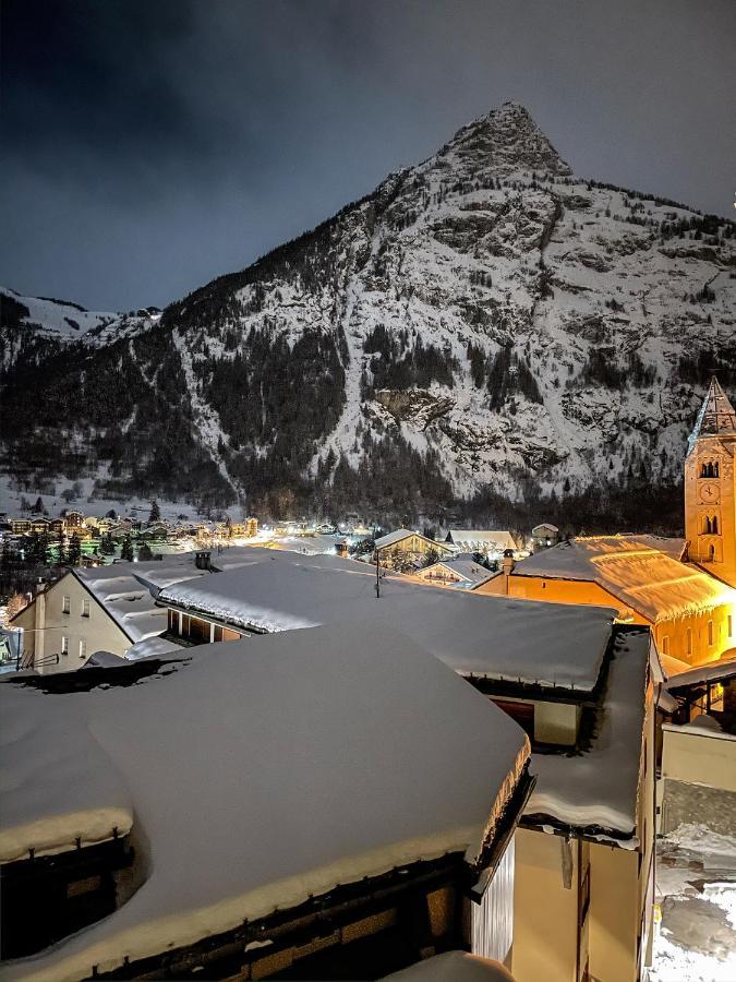 Ferienwohnung L'Atelier Du Temps - Hemmet Courmayeur Exterior foto