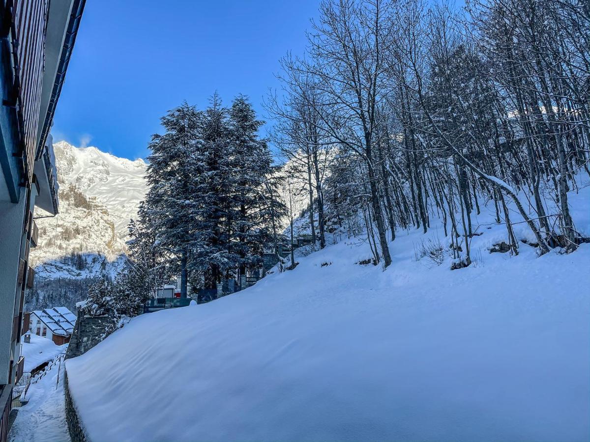 Ferienwohnung L'Atelier Du Temps - Hemmet Courmayeur Exterior foto