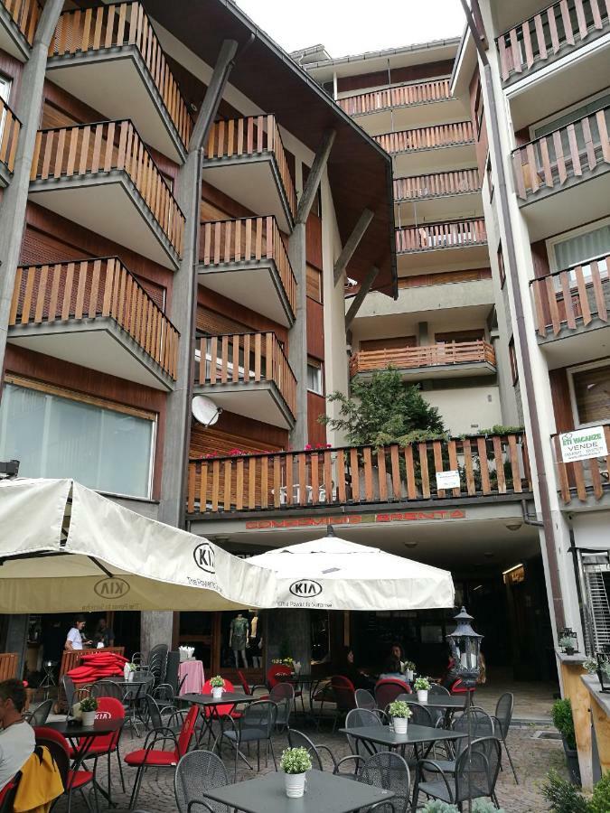 Ferienwohnung L'Atelier Du Temps - Hemmet Courmayeur Exterior foto
